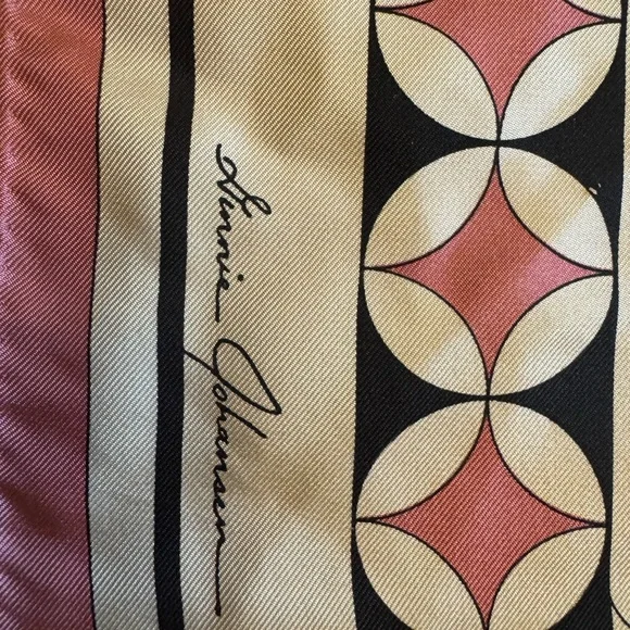 Ginnie Johansen 1987 Floral Patterned Silk Scarf - Picture 2 of 3